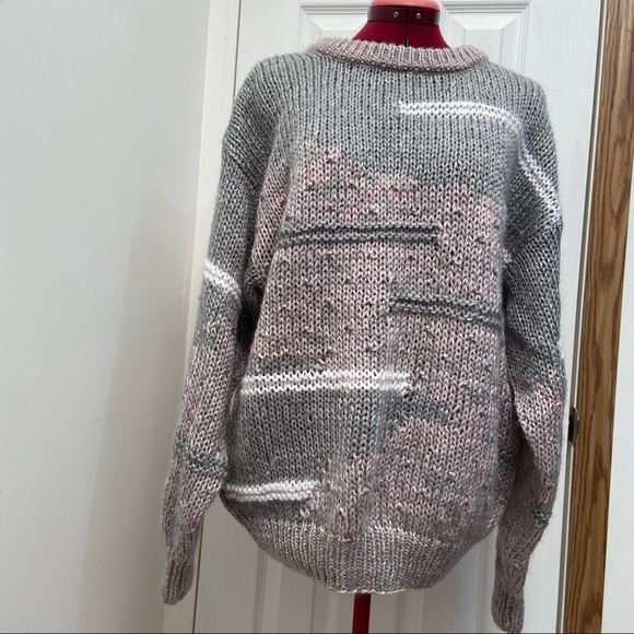 Club International women acrylic knitted pullover sweater. Size L. Pre-owned. - Picture 7 of 11
